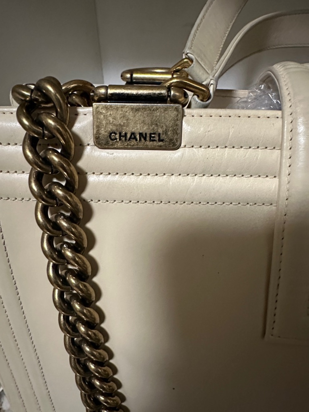 CHANEL Cream Leather Satchel with Gold-Tone Hardware and Top Handle - Picture 3 of 16